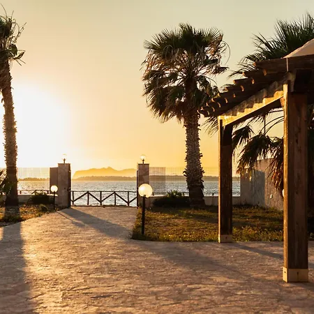 Vista E Fronte Mare Villa